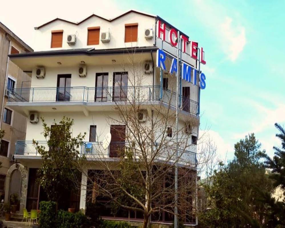 Ramis Hotel & Outdoor Sports Center Përmet Exterior foto